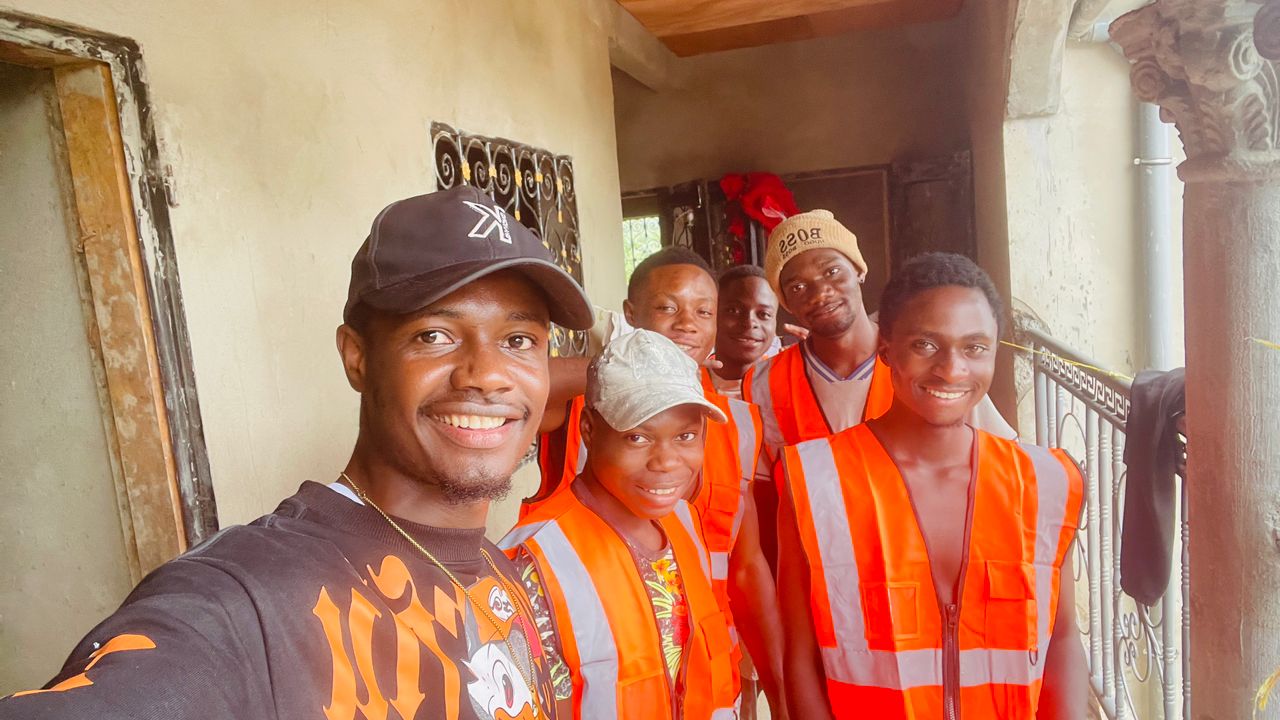 Jovert Staff Decor team on site